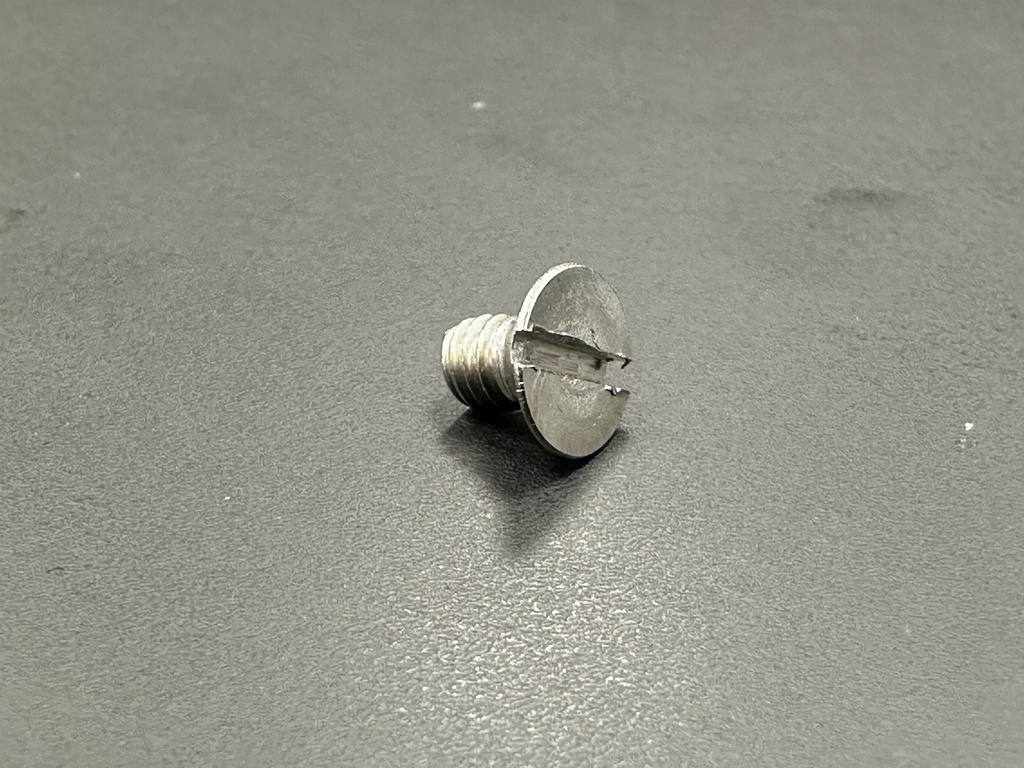 Vis à tête fraisée M4x6